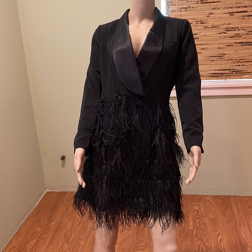 Zcrave Gorgeous Black Tuxedo Style Dress Double Breasted With Beads & Feathers S